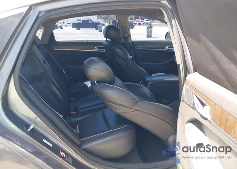 2015 Hyundai Genesis 3.8 z USA, uszkodzony, nr VIN KMHGN4JE0FU091303